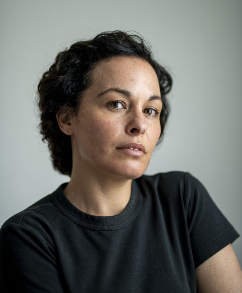 Pauline_Bernon_Distance